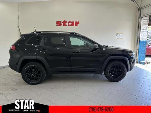 2021 Jeep Cherokee Trailhawk