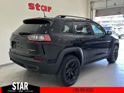 2021 Jeep Cherokee Trailhawk