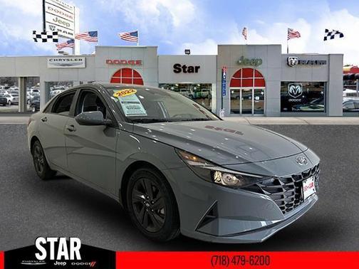 2022 Hyundai ELANTRA SEL