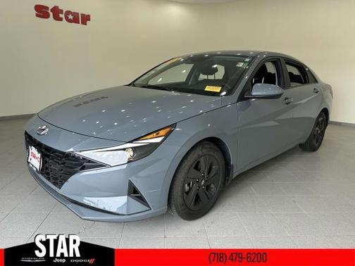 2022 Hyundai ELANTRA SEL
