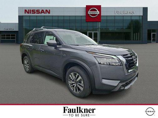 2025 Nissan Pathfinder SL 4WD