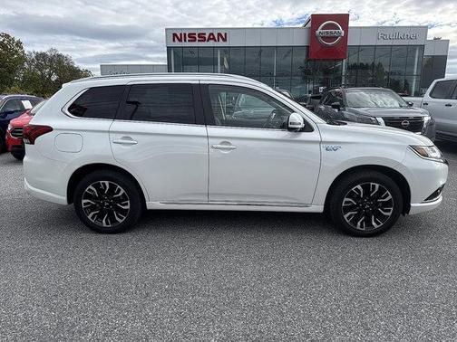 2018 Mitsubishi Outlander PHEV GT