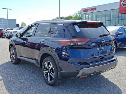 2025 Nissan Rogue SL