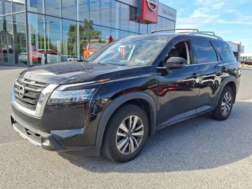 2022 Nissan Pathfinder SL 4WD