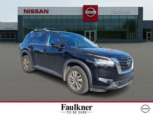 2022 Nissan Pathfinder SL 4WD