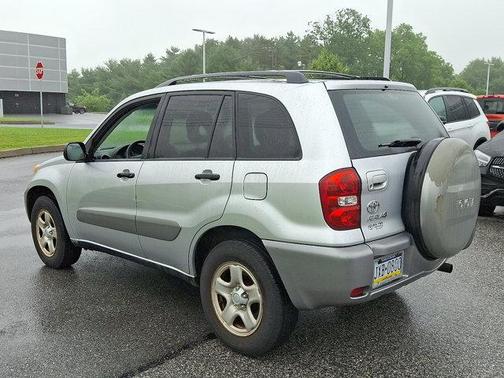 2004 Toyota RAV4 Base