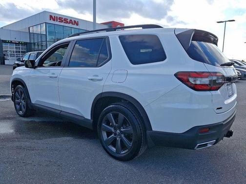 2025 Honda Pilot Sport