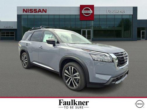 2025 Nissan Pathfinder Platinum 4WD