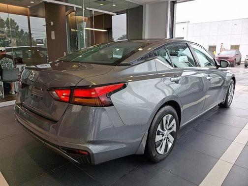 2022 Nissan Altima S FWD