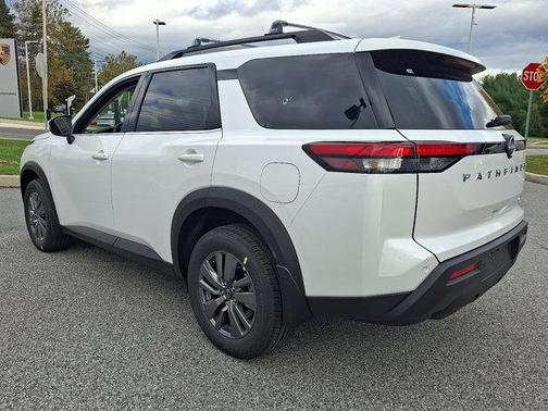 2025 Nissan Pathfinder SV 4WD