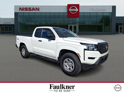 2022 Nissan Frontier S