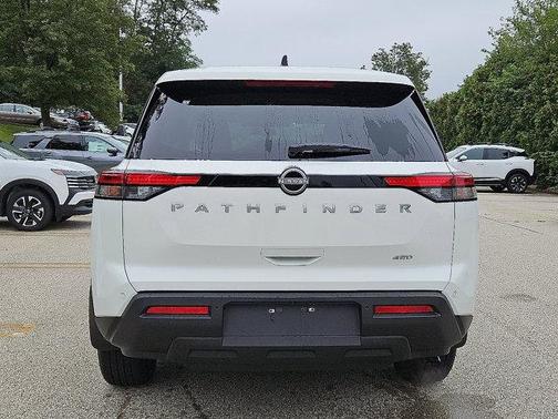 2025 Nissan Pathfinder S 4WD