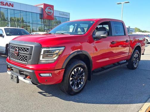 2024 Nissan Titan PRO-4X