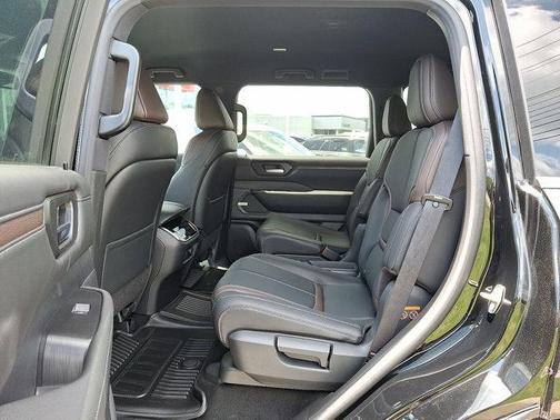 2025 Nissan Armada SL 4WD