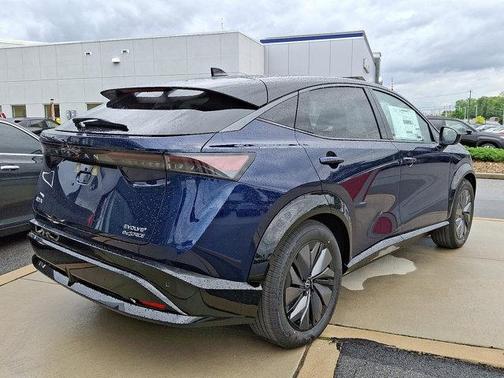 2025 Nissan ARIYA EVOLVE+