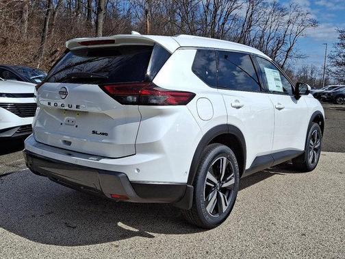 2025 Nissan Rogue SL