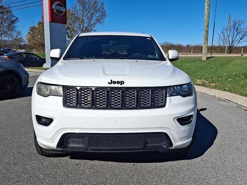 2017 Jeep Grand Cherokee Altitude