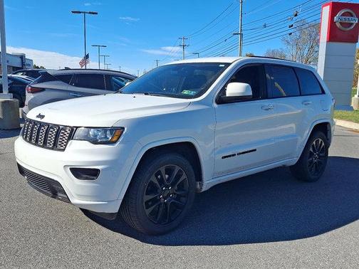 2017 Jeep Grand Cherokee Altitude