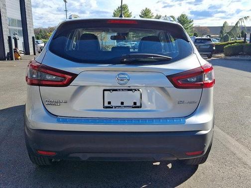 2022 Nissan Rogue Sport SL