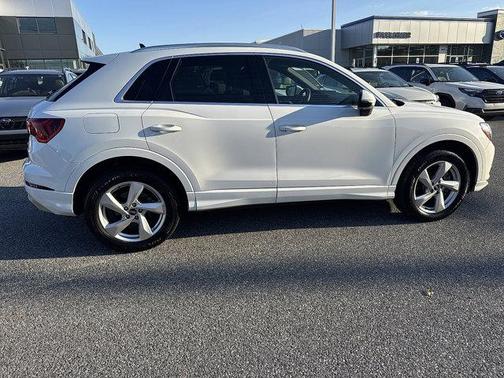 2021 Audi Q3 40 Premium