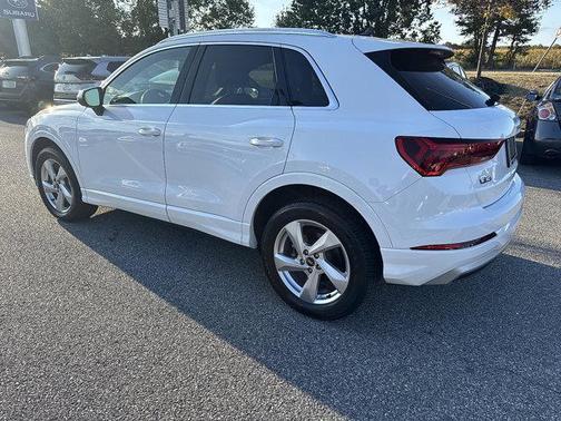 2021 Audi Q3 40 Premium