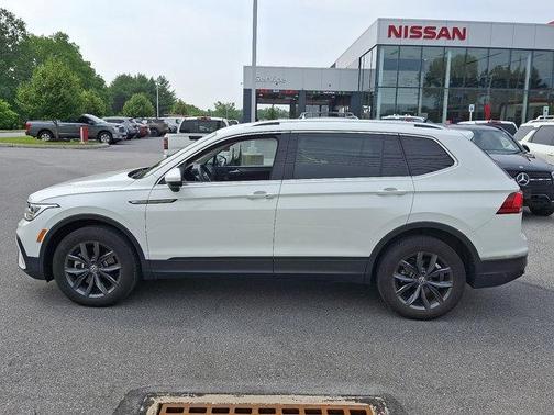 2022 Volkswagen Tiguan 2.0T SE 4MOTION