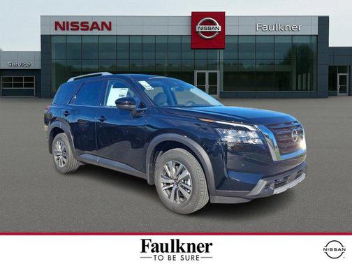 2025 Nissan Pathfinder SL 4WD