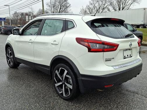 2022 Nissan Rogue Sport SL