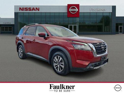 2022 Nissan Pathfinder SL 4WD