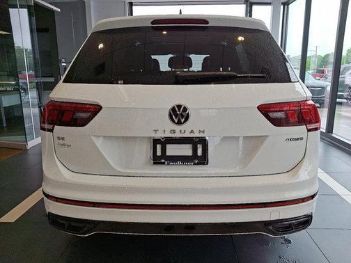 2022 Volkswagen Tiguan 2.0T SE R-Line Black 4MOTION