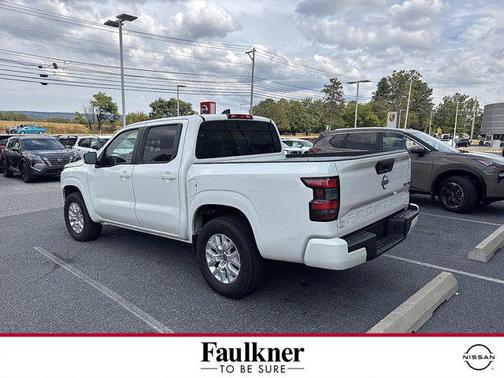 2022 Nissan Frontier SV