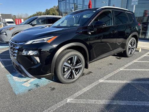 2025 Nissan Rogue SL