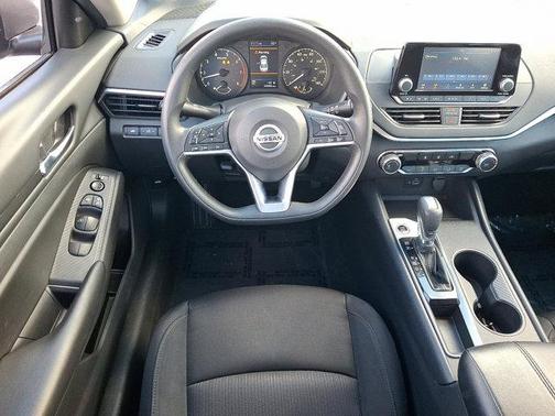 2022 Nissan Altima S FWD