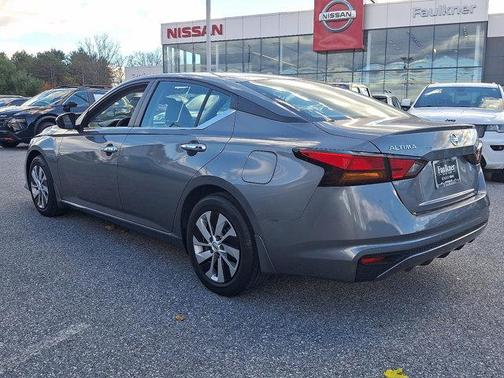 2022 Nissan Altima S FWD