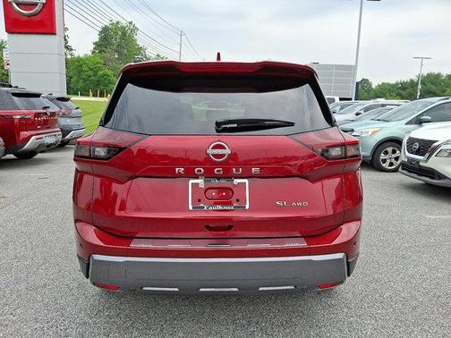 2024 Nissan Rogue SL