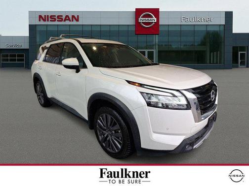 2022 Nissan Pathfinder SL 4WD