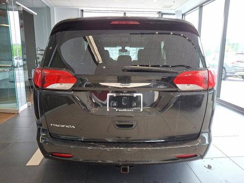 2017 Chrysler Pacifica LX