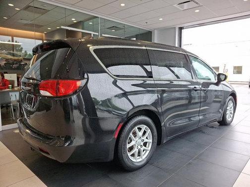 2017 Chrysler Pacifica LX