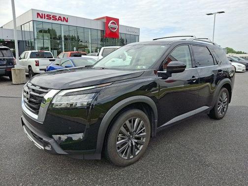 2022 Nissan Pathfinder SL 4WD