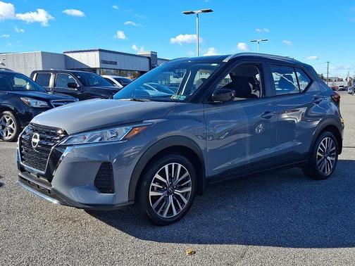 2023 Nissan Kicks SV