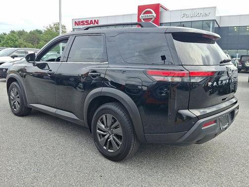 2022 Nissan Pathfinder SV 4WD