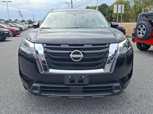 2022 Nissan Pathfinder SV 4WD
