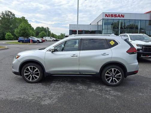 2020 Nissan Rogue SL