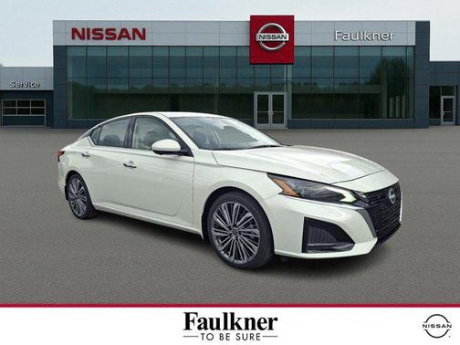 2025 Nissan Altima SL FWD
