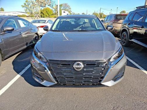 2025 Nissan Altima S FWD