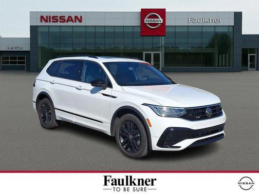 2022 Volkswagen Tiguan 2.0T SE R-Line Black 4MOTION