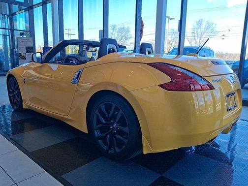 2017 Nissan 370Z Touring