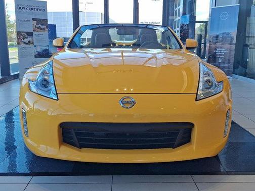 2017 Nissan 370Z Touring