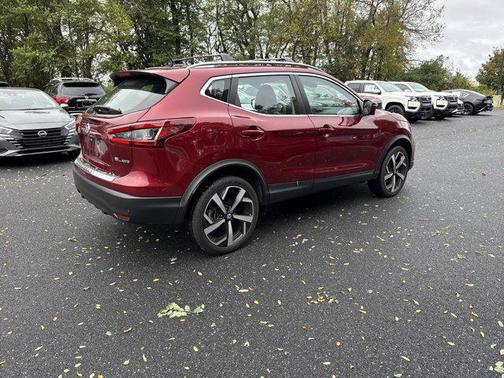 2022 Nissan Rogue Sport SL