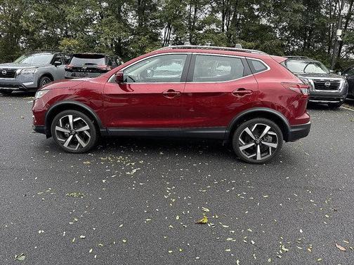 2022 Nissan Rogue Sport SL